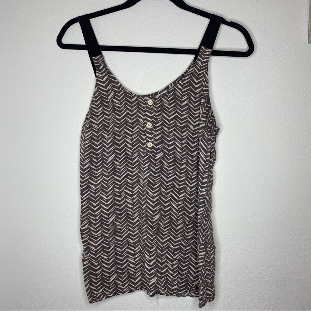 Hang Ten Chevron Button Top Tank szL - Picture 2 of 5